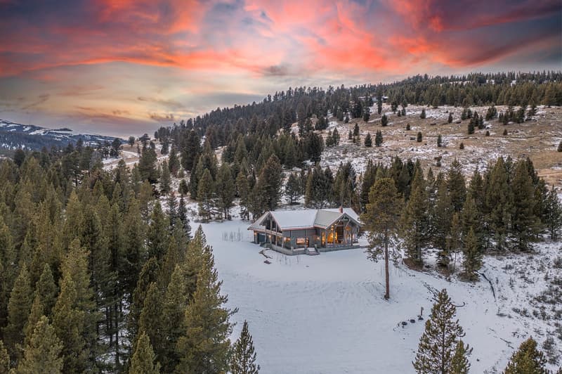 Luxurious Mountain Chalet in Big Sky Montana (2)
