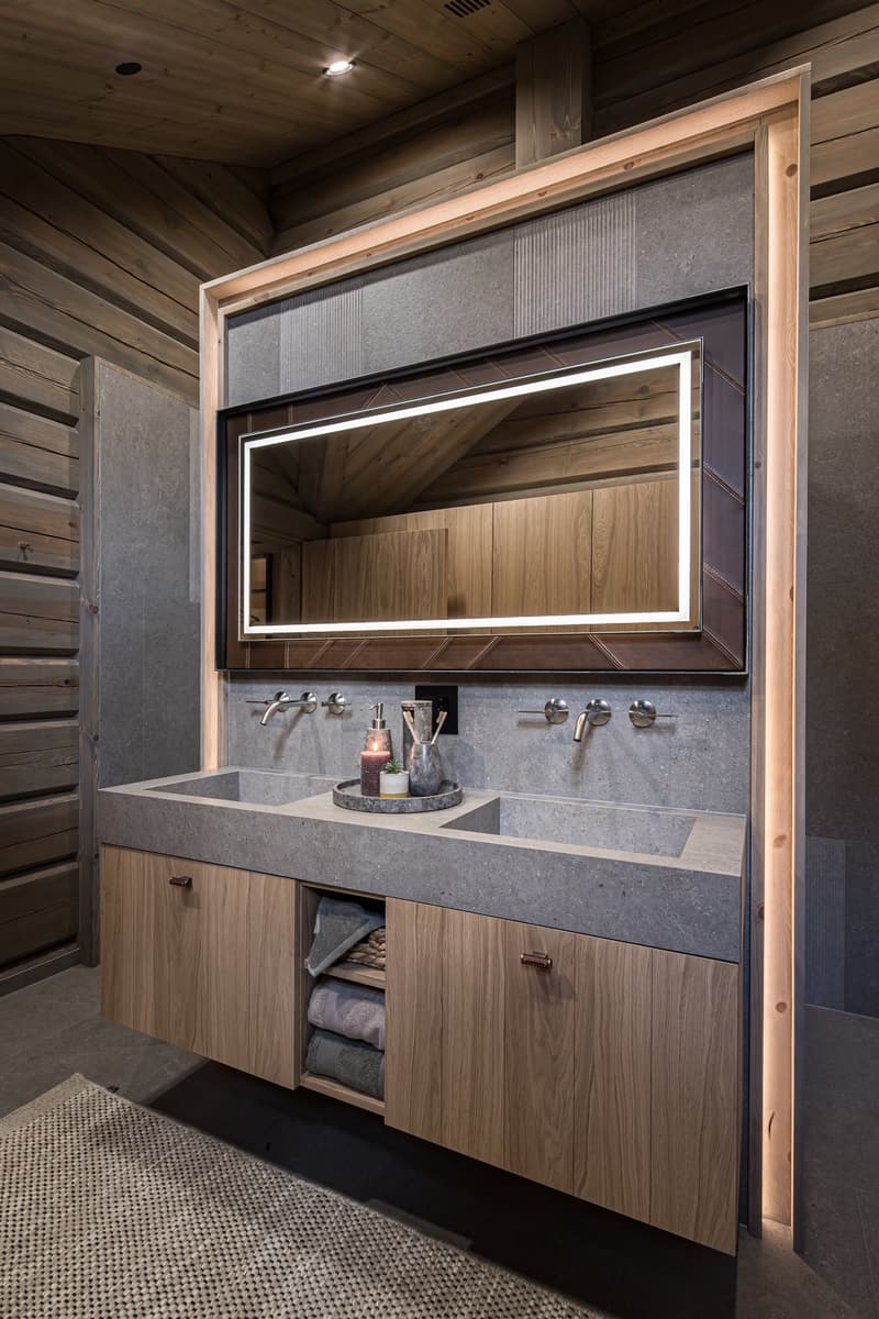 Luxurious Mountain Chalet in Big Sky Montana (12)