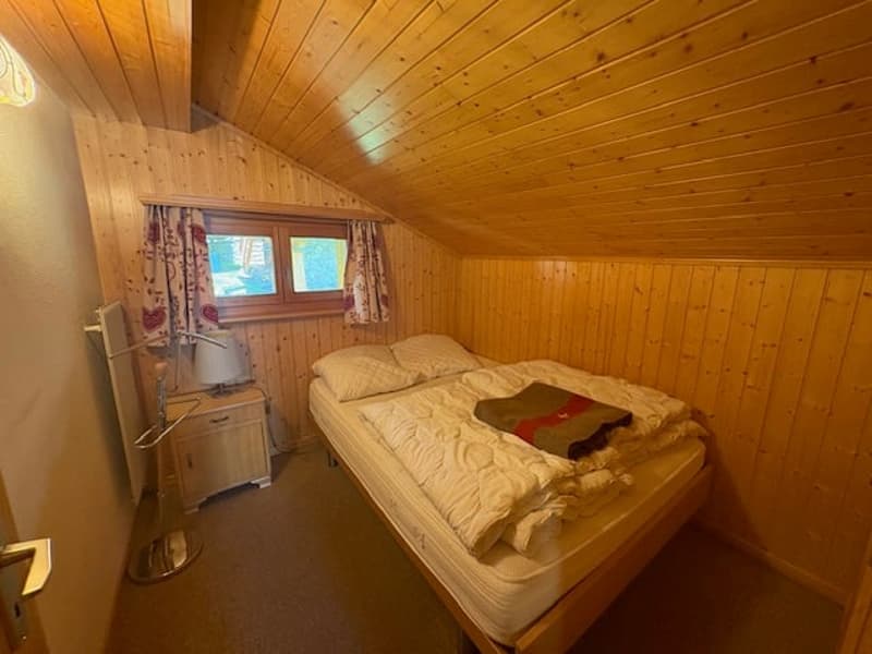 Appartement mansardé 3 chambres sur Les Moulins (6)