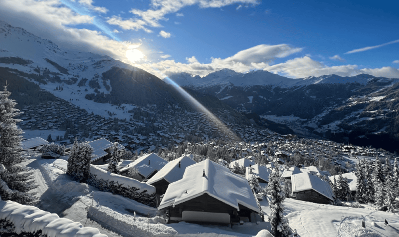 Two chalets with distinctive character, offering epic views over the mountains and valley. (7)