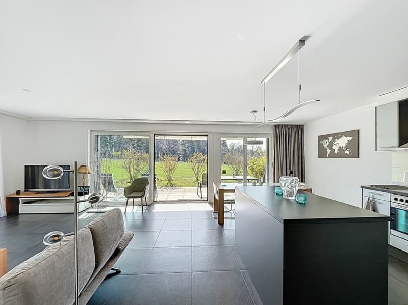 LAUSANNE - Montblesson: Superb 5.5-room garden-level apartment, quiet, MINERGIE. An Immo-Consulting SA exclusive. (3)