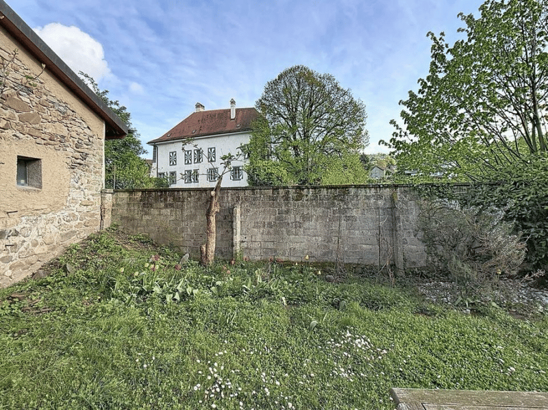 Lutry - Ungewöhnliches Haus im Ortskern (5)