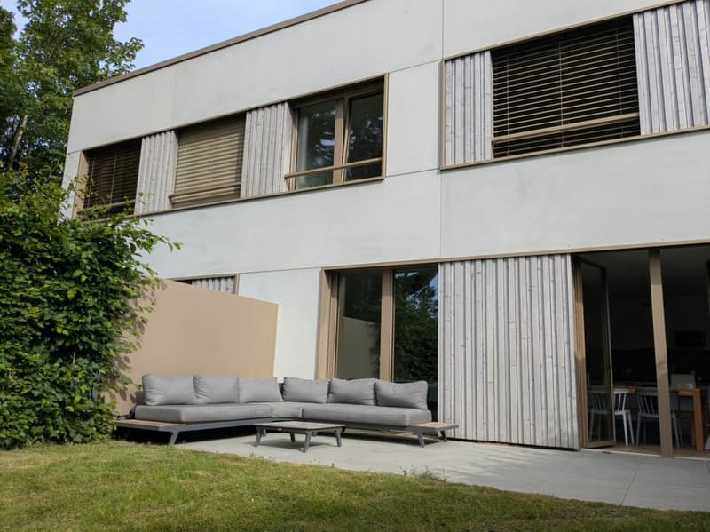 Losanna: Superba villa a schiera familiare di 5,5 locali con giardino (1)
