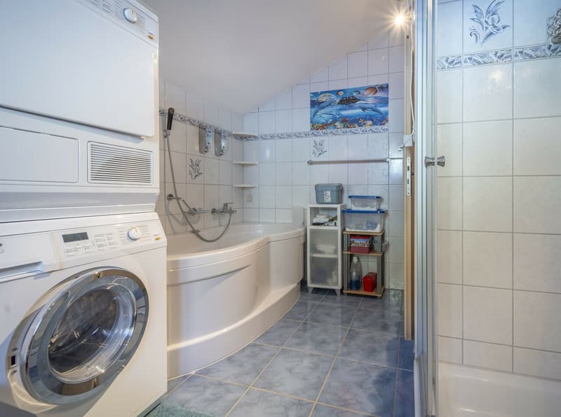 Appartamento con garage e balcone - Vista panoramica - Esclusiva (8)
