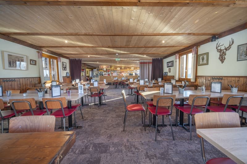 RESTAURANT ON THE SLOPES - TERRACE WITH VIEW OF DENTS-DU-MIDI - EXCLUSIVITY (3)