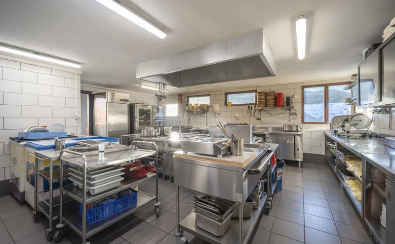 RESTAURANT ON THE SLOPES - TERRACE WITH VIEW OF DENTS-DU-MIDI - EXCLUSIVITY (7)