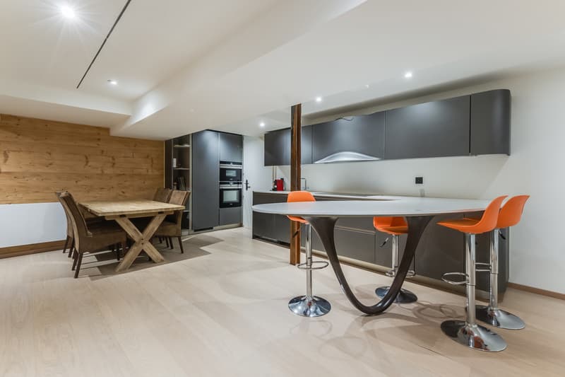 INVESTMENT OPPORTUNITY ~ 7.7% GROSS RETURN - RENOVATED - EXCLUSIVE (12)