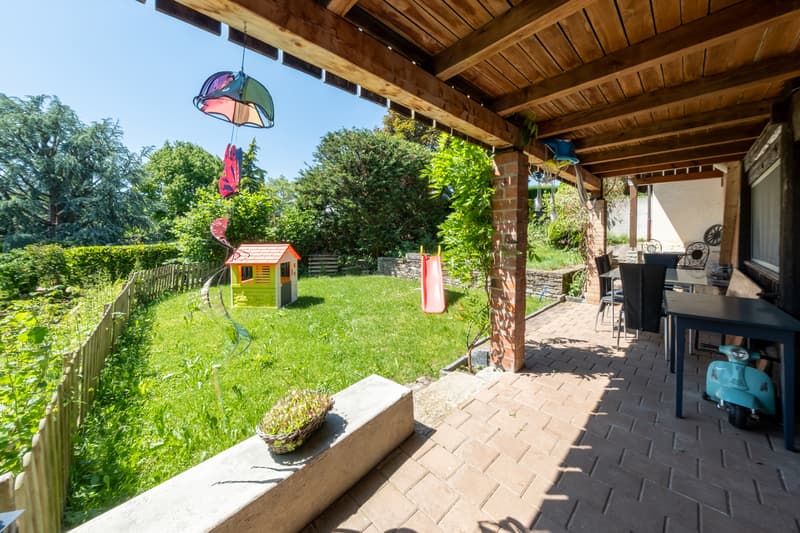 APPARTEMENT RENOVIERT MIT GARTEN - RUHIG GELEGEN - 3-4 PARKPLÄTZE - EXKLUSIVITÄT (6)