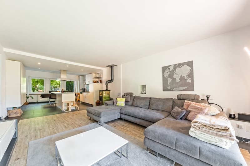 APPARTEMENT RENOVIERT MIT GARTEN - RUHIG GELEGEN - 3-4 PARKPLÄTZE - EXKLUSIVITÄT (5)