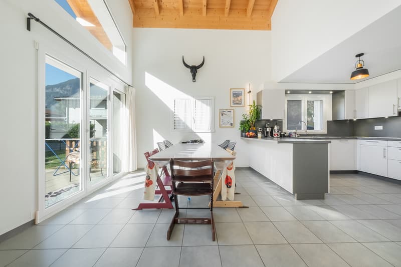 SPACIOUS SEMI-DETACHED VILLA - GARDEN, TERRACE - GARAGE - EXCLUSIVE (6)