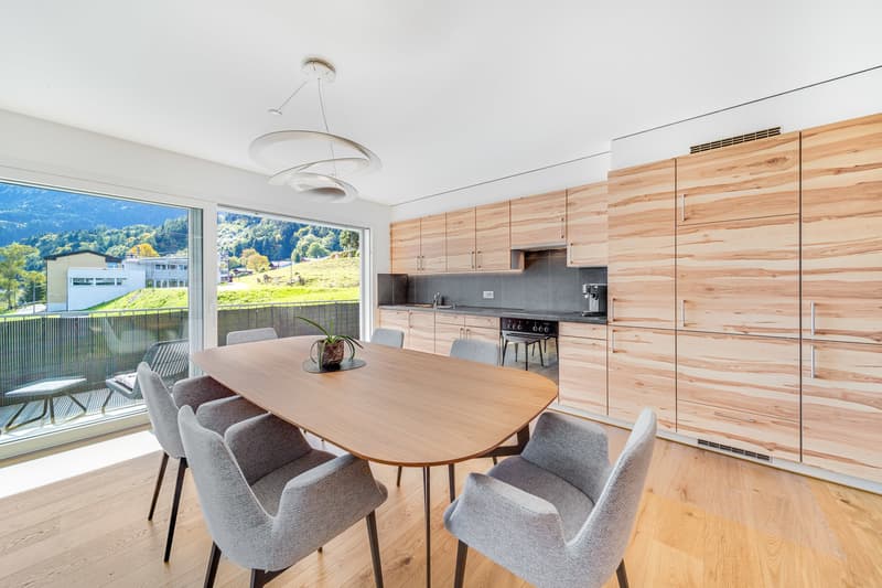 BALKON ~20M2 - KEIN GEGENÜBER - INNENPARKPLATZ - EICHENPARKETT (2)
