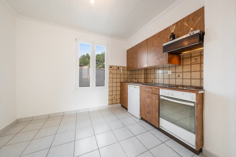 IMMEUBLE MIXTE CENTRÉ - LOCAL COMMERCIAL + APP 3,5 PCES - EXCLUSIVITÉ (8)