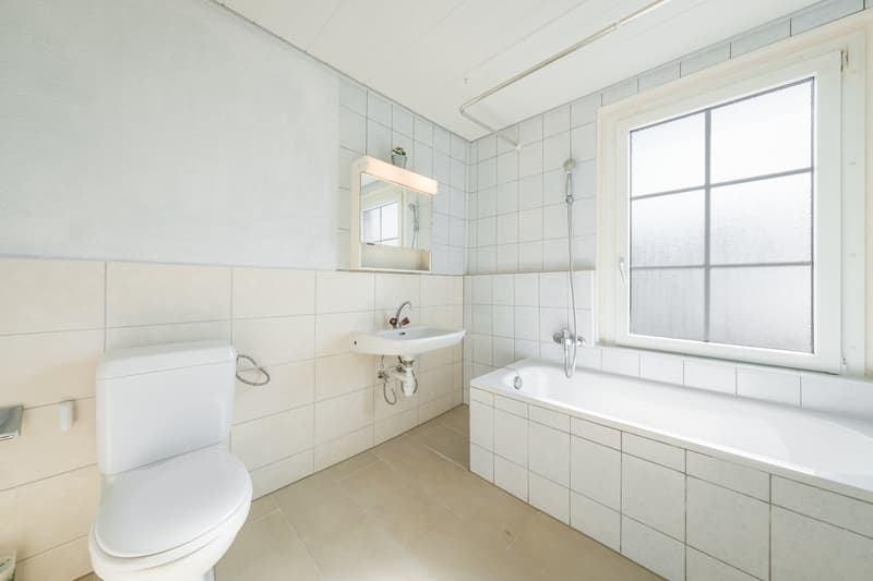 IMMEUBLE MIXTE CENTRÉ - LOCAL COMMERCIAL + APP 3,5 PCES - EXCLUSIVITÉ (9)