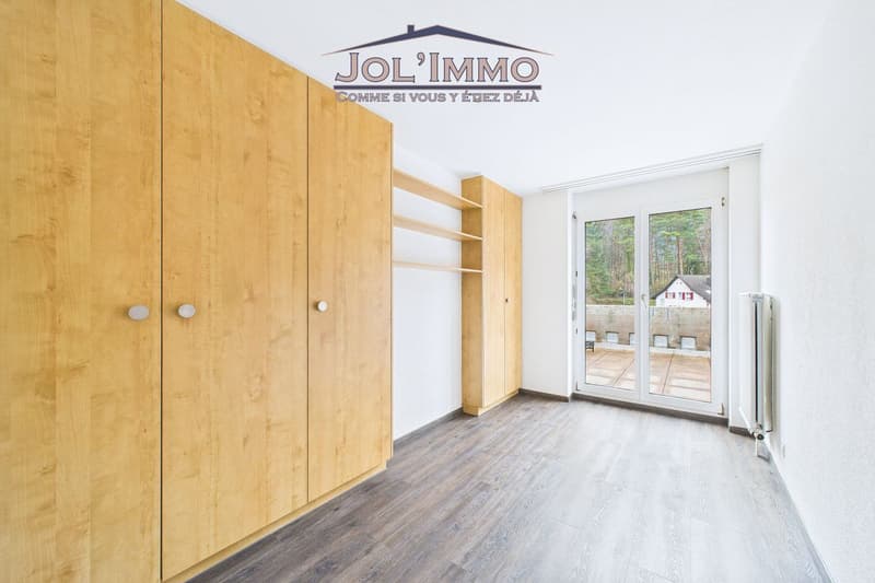 Exceptional 6.5-room attic with panoramic terrace - Moutier (9)