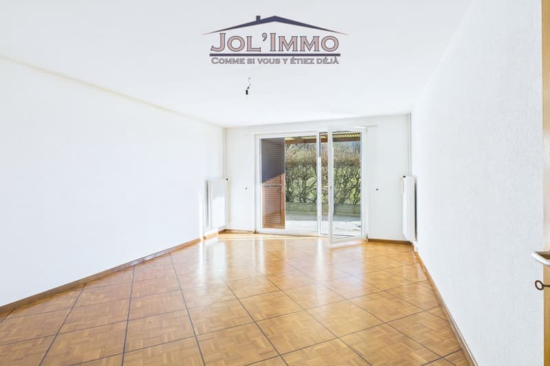 Casa spaziosa, situata in zona tranquilla con grande potenziale per realizzare i vostri progetti (8)