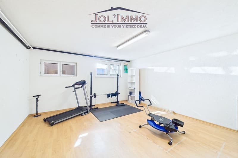 House with panoramic view and wellness areas in Moutier (12)