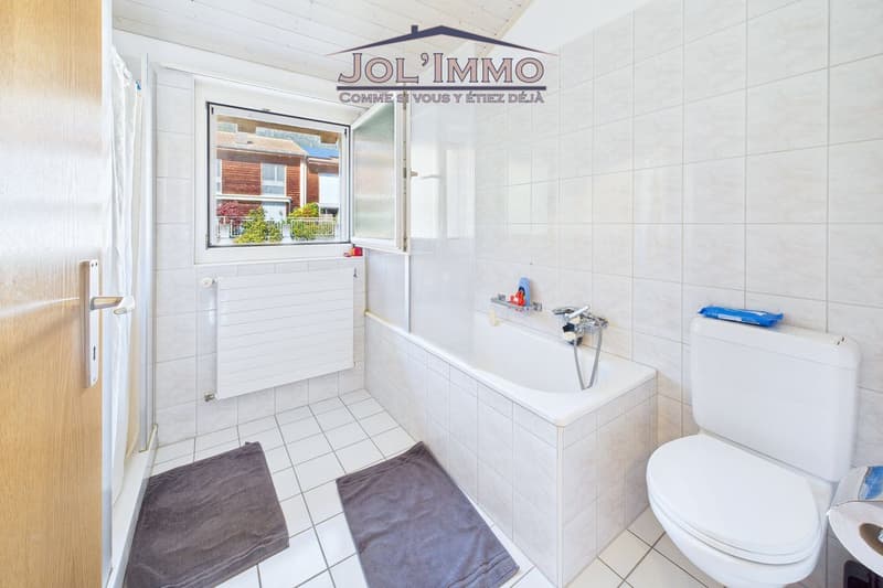 House with panoramic view and wellness areas in Moutier (11)