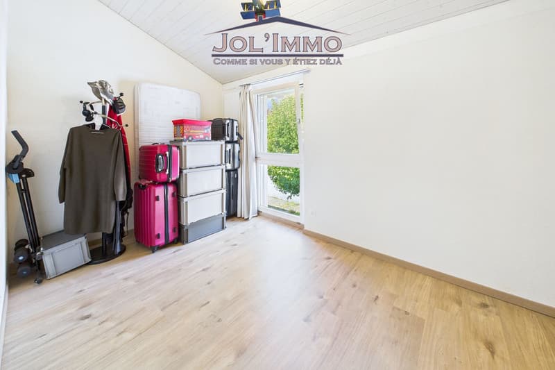 House with panoramic view and wellness areas in Moutier (9)