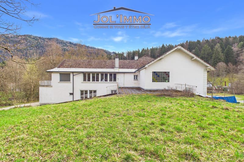 ### Eigentumswohnung mit 3 Apartments und Baugrund in Perrefitte (5)