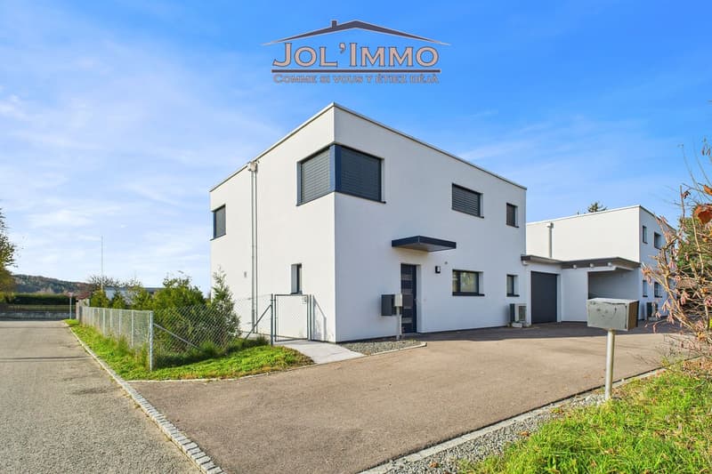 Magnifique maison moderne avec vue dégagée à Alle (2)