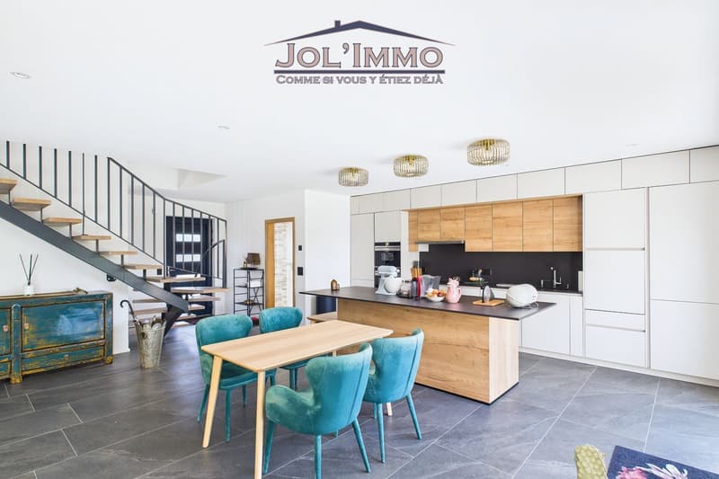 Magnifique maison moderne avec vue dégagée à Alle (4)