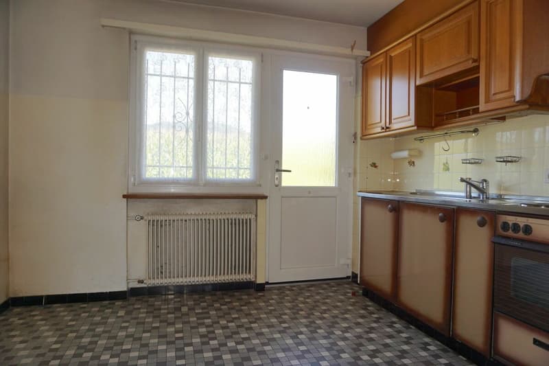 ARI-242 Casa con 2 appartamenti su un terreno di 1'485 m2 (14)