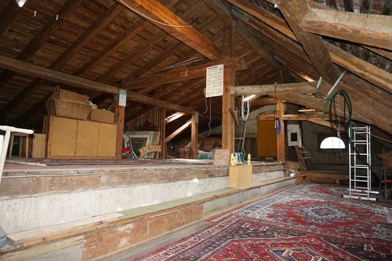 ARI-248 For investors - Residential building, former restaurant to be converted into a rental building - Ideally located in the central area of Delémont (9)