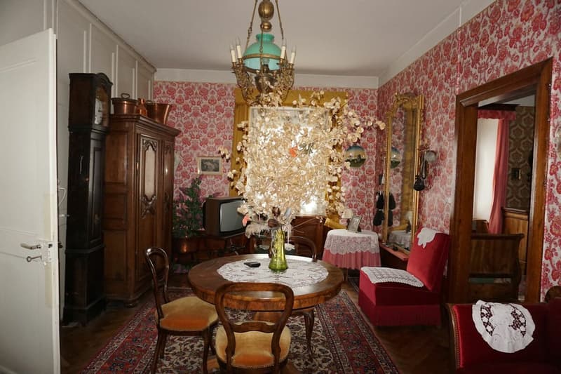 ARI-248 For investors - Residential building, former restaurant to be converted into a rental building - Ideally located in the central area of Delémont (4)