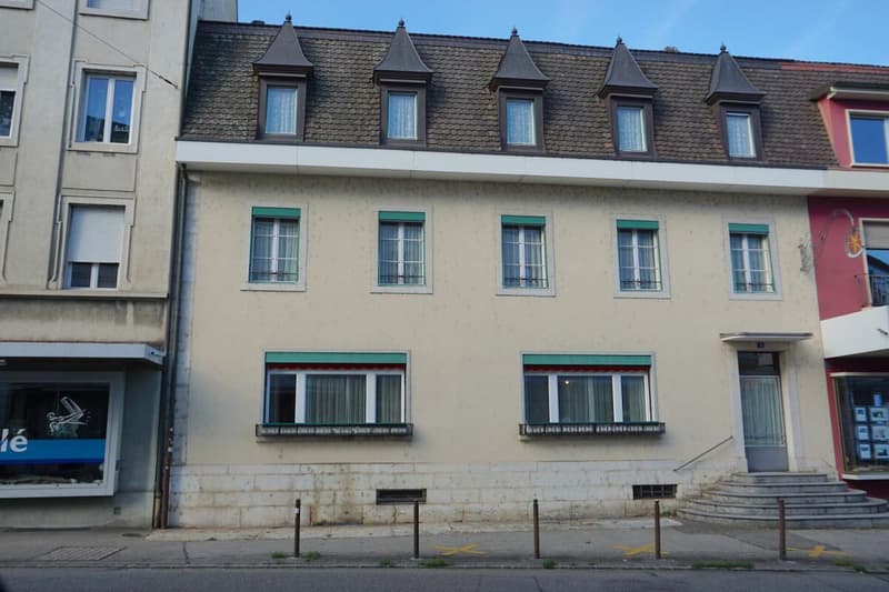 ARI-248 For investors - Residential building - Total floor area 1'179 m2 - Built volume 3'227 m3 - Attic convertible - Delémont, city center (1)