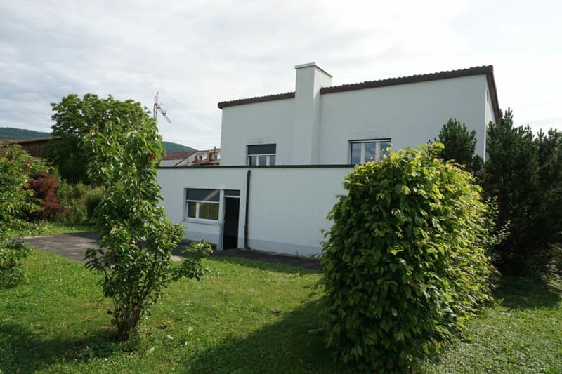 ARI-236 - Rental Yield - Very beautiful house with 2 apartments of 4.5 and 3.5 rooms on a plot of 1'134 m2. copy (3)