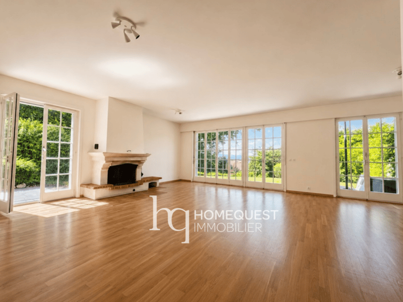 Une villa baignée de lumière au coeur de Chailly (5)