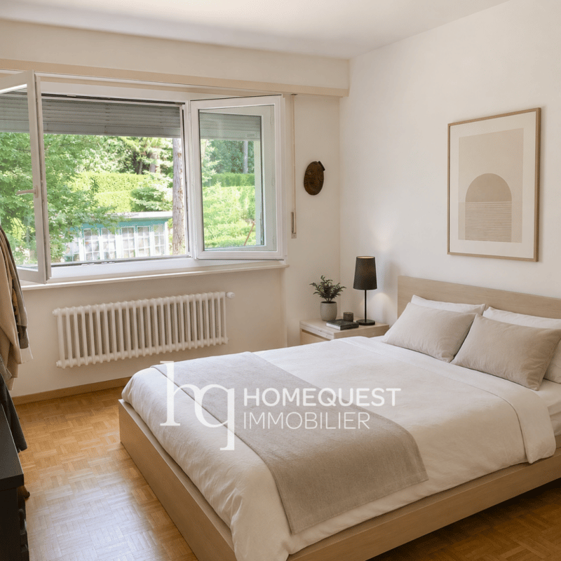 Appartement lumineux de 72 m² avec balcon plein sud, garage-box et potentiel de transformation en 3 pièces, dans un environnement résidentiel recherché à Pully. (5)