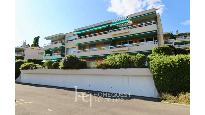 Appartement spacieux entièrement meublé, de 3.5 pièces, avec belle vue lac (2)