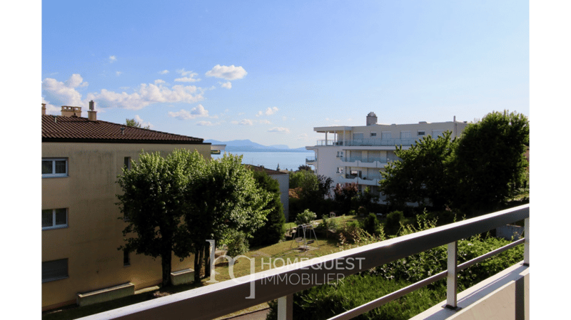 Appartement spacieux entièrement meublé, de 3.5 pièces, avec belle vue lac (12)