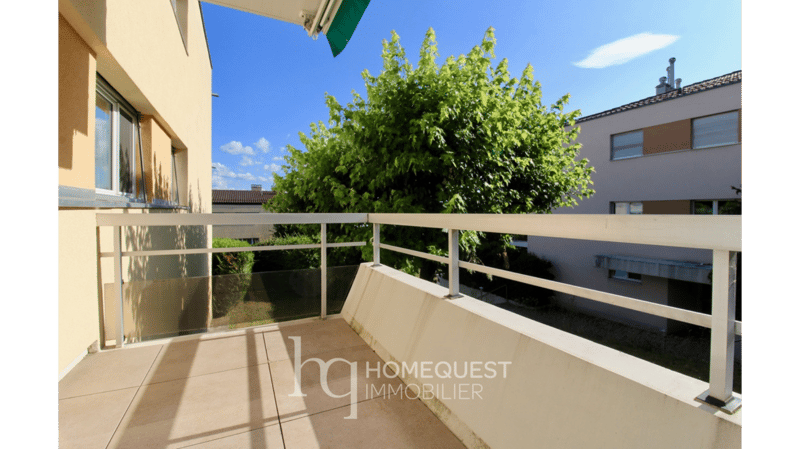Appartement spacieux entièrement meublé, de 3.5 pièces, avec belle vue lac (10)