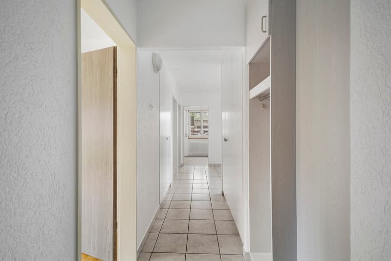 Appartement avec belle luminosité de 6.5 pièces sur 130 m2 dans un environnement arboré (12)