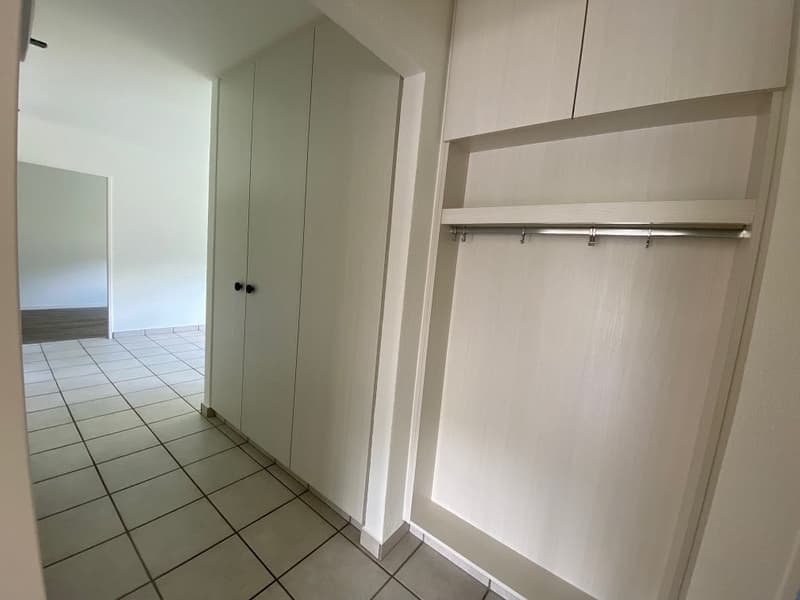 Apartment with beautiful brightness of 4.5 rooms with balcony in Courrendlin (20)