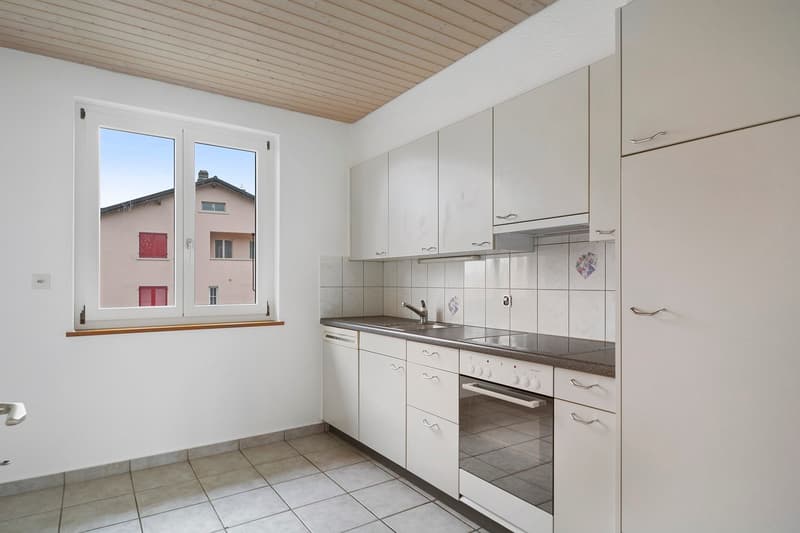 Appartement de 4 pièces avec balcon et cuisine habitable entièrement (5)