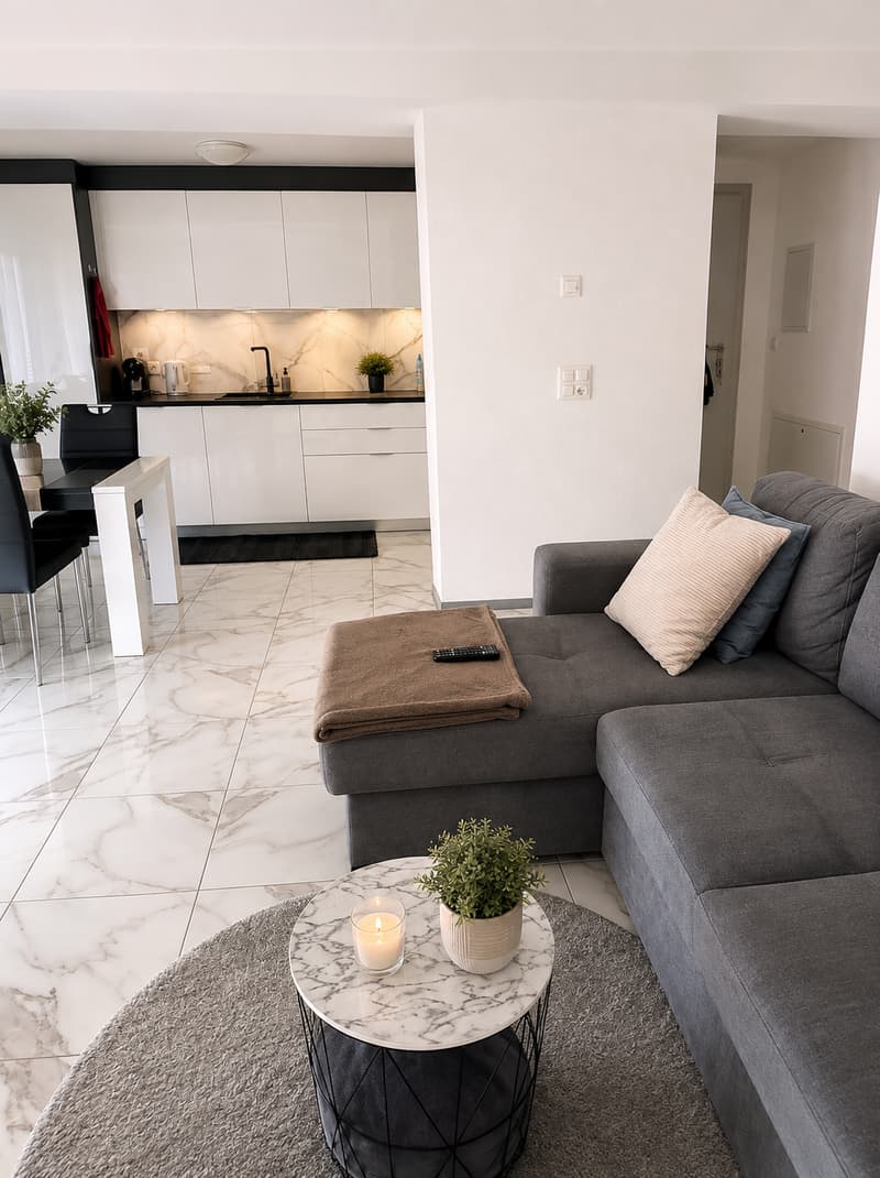 Helle 2.5 Zimmer-Wohnung mit Balkon in Studen (3)