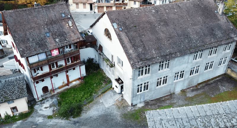 Sale of a mixed-use building (3)