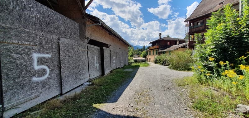 Sale of a mixed-use building (6)