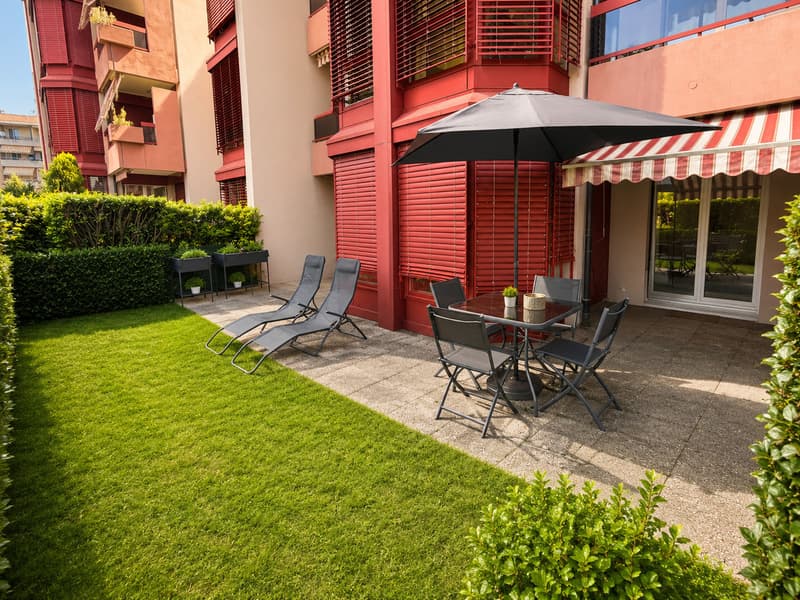 Appartamento di due e mezzo locali con giardino privato in un contesto residenziale (11)