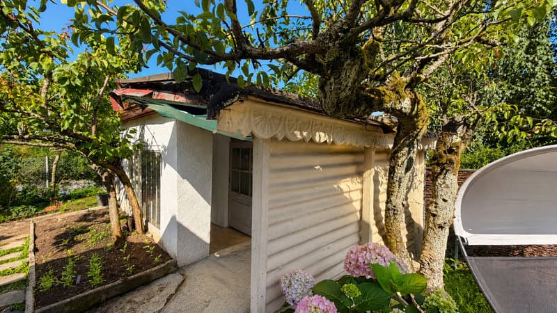 Villa indipendente con possibilità di ampliamento a Lonay (9)