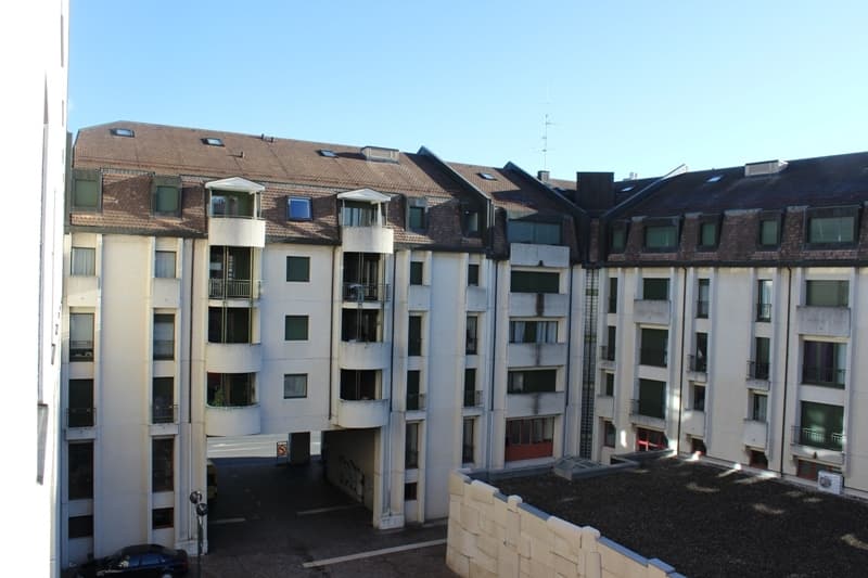 4576.face.lausanne.int.JPG