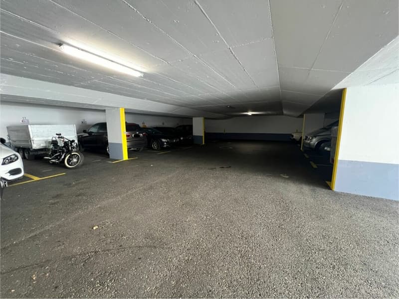 Exciting investment property with potential for reuse - restaurant including storage and underground parking (15 parking spaces) (7)