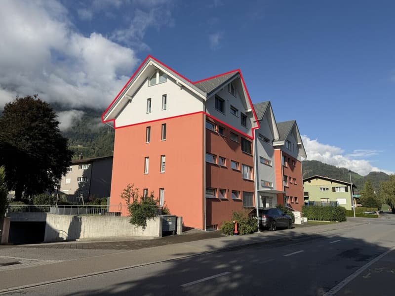 Wohnen auf zwei Ebenen - gepflegte 6.5-Zimmer-Maisonette-Dachwohnung mit Galerie (10)
