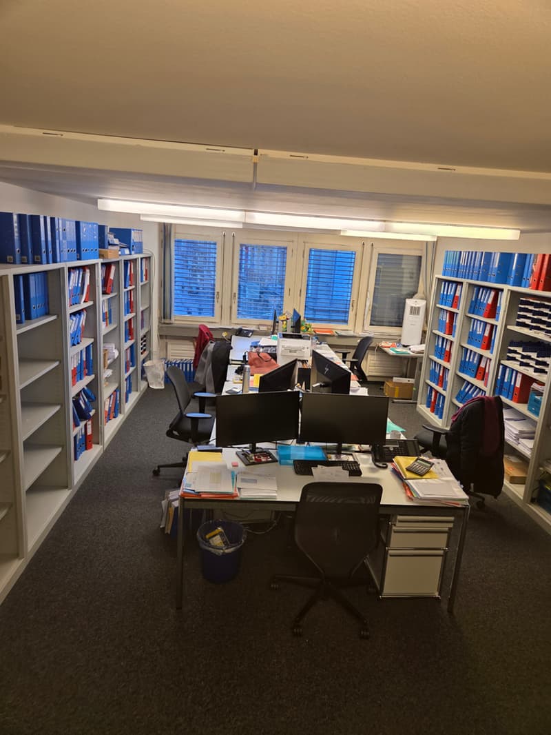 Bureau_principal_vue_1.jpg