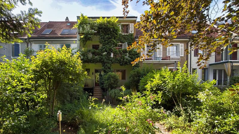 Stilvolles 6-Zimmer-Stadthaus in Basel-St. Johann (2)
