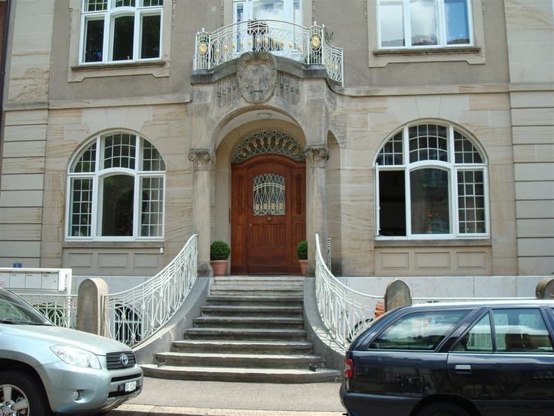Stylish 3-room old building apartment with a beautifully maintained garden (1)