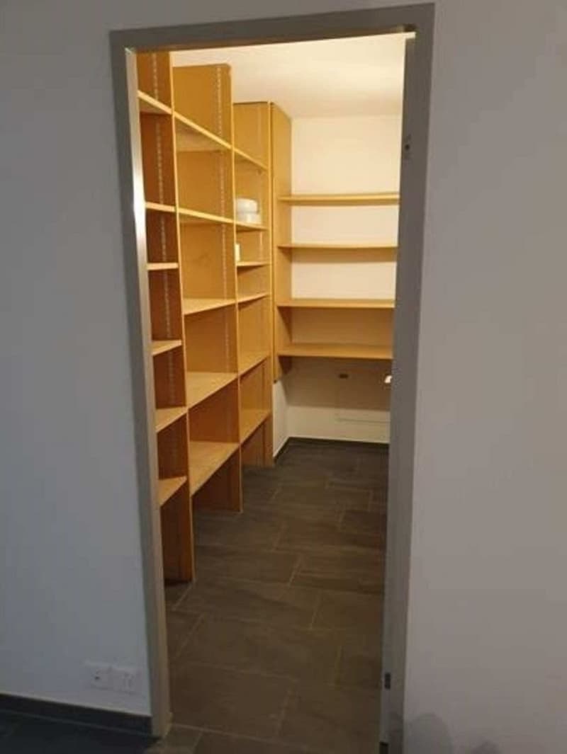 Grosszügige und helle Wohnung in Riehen (12)